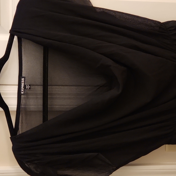 Express Top - Picture 2 of 5